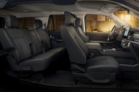 ford expedition timberline seating capacity